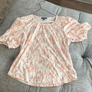Democracy Women's Blouse with Pink and Cream Pattern